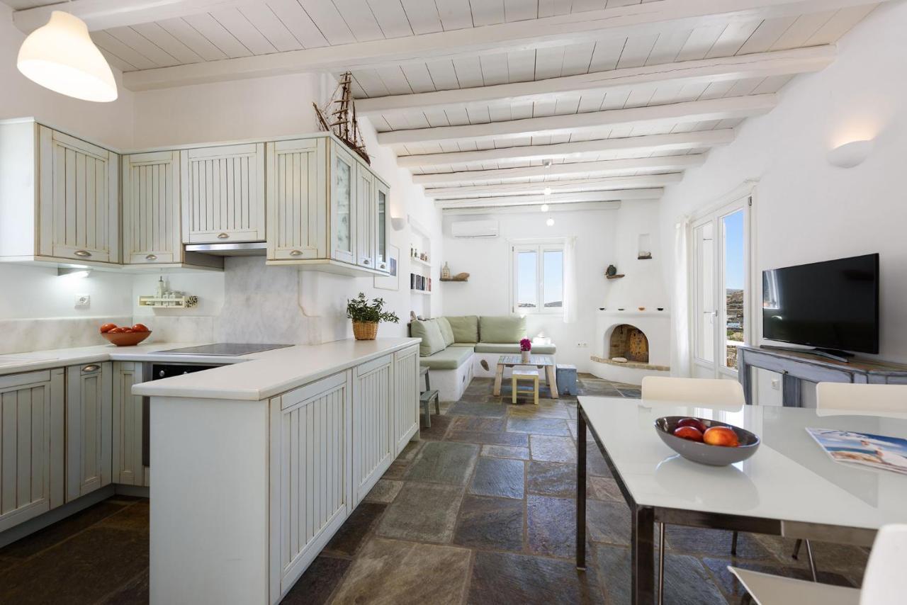 Вилла A Delight House Marathion Экстерьер фото