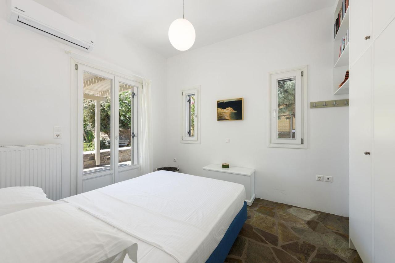 Вилла A Delight House Marathion Экстерьер фото